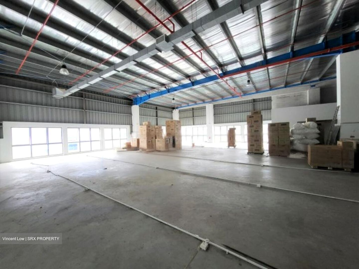 Tampines Industrial Drive (D18), Warehouse #488253131